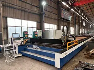 Máquina CNC de corte láser (30000 W)