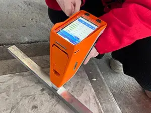 Análisis de composición química del material (análisis espectrográfico)